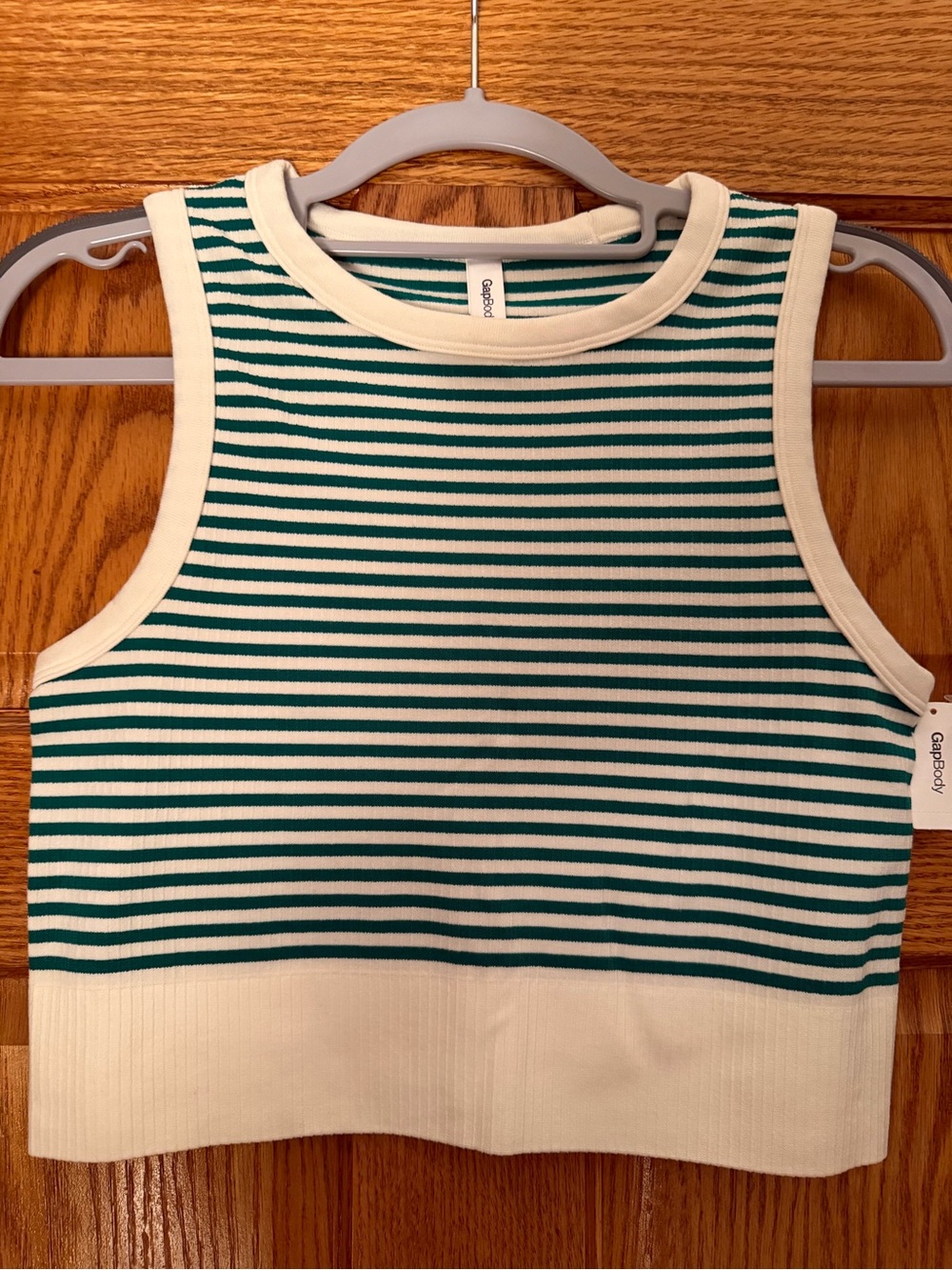 NWT Gap Seamless Rib Crop Tank Top